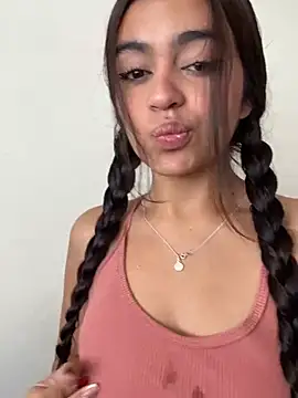 KityOlivia online show from January 14, 2026, 4:56 pm