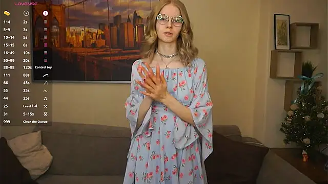 ToyaPletz online show from March 4, 2026, 5:08 pm