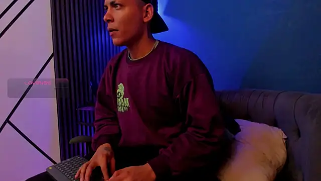 IAN LEIN online show from November 25, 2025, 3:17 am