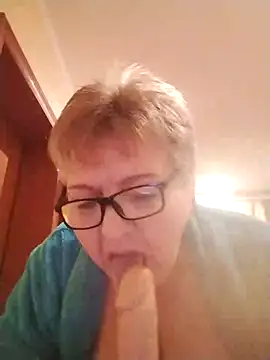 MillanaOcean online show from November 27, 2025, 4:42 pm