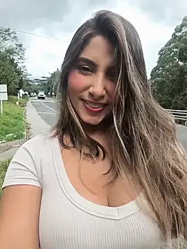 Snapshot of Catalina_ramos chatting on July 9, 2026, 8:24 pm Catalina ramos online show from July 9, 2026, 8:24 pm