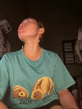 meganmeo online show from March 22, 2026, 1:03 pm