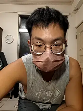 MIKE0706HAPPY online show from November 24, 2025, 2:17 pm