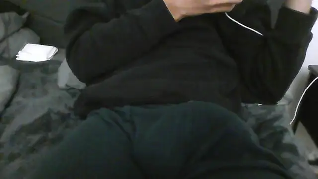 latinman7944 online show from April 13, 2026, 6:30 am