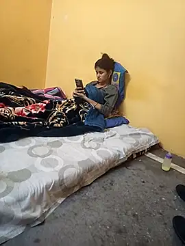 Snapshot of supreiya chatting on November 30, 2025, 8:02 pm supreiya online show from November 30, 2025, 8:02 pm