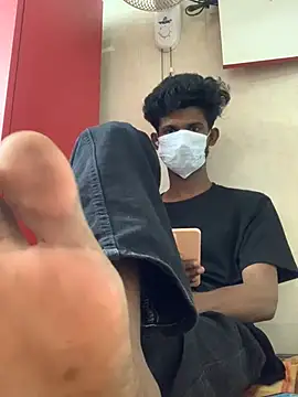 akgymnastic77Z online show from April 12, 2026, 11:26 am