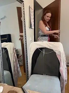 Snapshot of Fiebie_licios chatting on February 1, 2026, 1:31 pm Fiebie licios online show from February 1, 2026, 1:31 pm