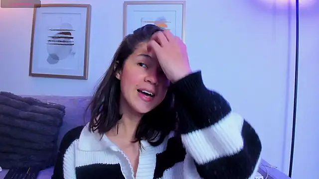 Skyy bloom online show from March 19, 2026, 12:42 pm