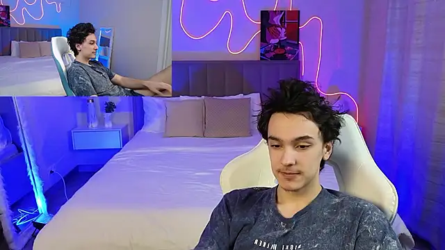 MoonlinSkinn online show from February 16, 2026, 1:02 am