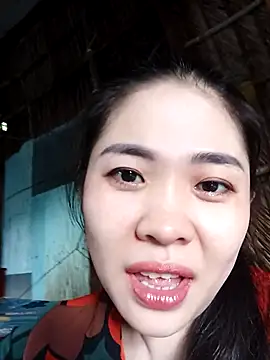 Snapshot of Lin-kute98 chatting on January 15, 2026, 12:37 am Lin-kute98 online show from January 15, 2026, 12:37 am