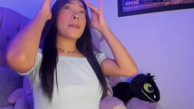 KarolRojas 22 online show from January 12, 2026, 11:54 pm