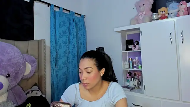 KarolRojas 22 online show from March 6, 2026, 6:21 am