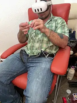 2addictivelyhorny online show from March 10, 2026, 2:22 pm