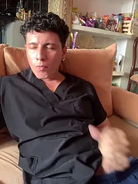 angelxxx95 online show from February 27, 2026, 5:13 pm