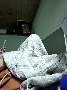 LianLaz online show from March 11, 2026, 2:34 pm