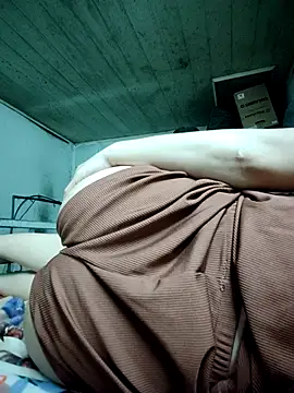 LianLaz online show from April 5, 2026, 2:14 pm