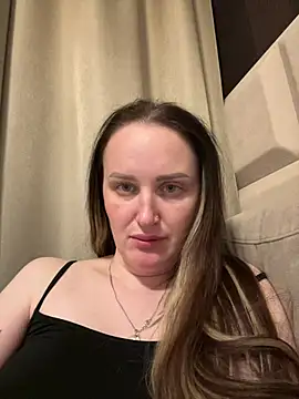 TomilaSi online show from April 18, 2026, 8:09 pm