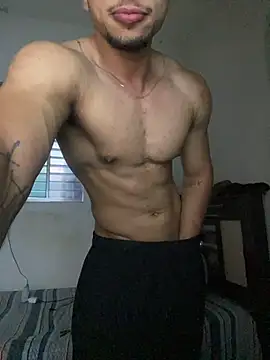 MoreninhoMagrinho online show from February 11, 2026, 3:33 am