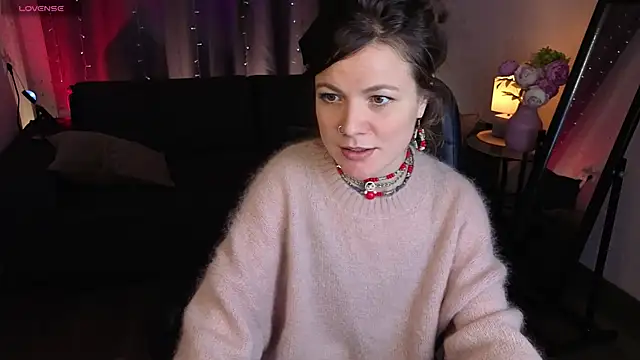 Snapshot of Marla_Bri chatting on November 25, 2025, 1:22 pm Marla Bri online show from November 25, 2025, 1:22 pm