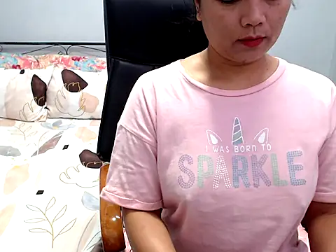 Snapshot of AsianB00bGoddess chatting on March 23, 2026, 12:36 am AsianB00bGoddess online show from March 23, 2026, 12:36 am