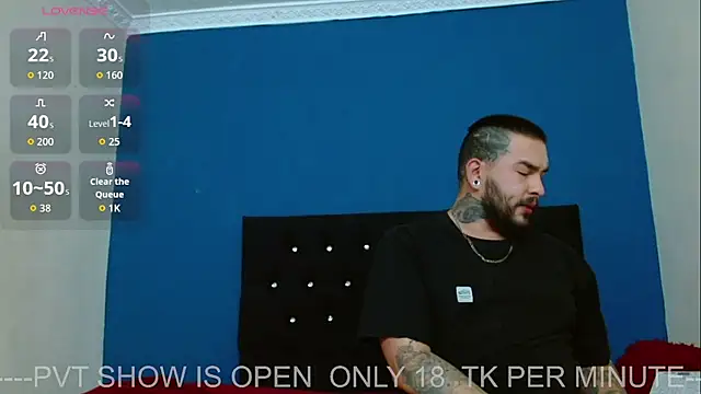 Snapshot of ARIA_AND_NICK chatting on July 12, 2026, 11:07 pm ARIA AND NICK online show from July 12, 2026, 11:07 pm