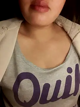 mai-mai-97 online show from December 16, 2025, 7:41 pm