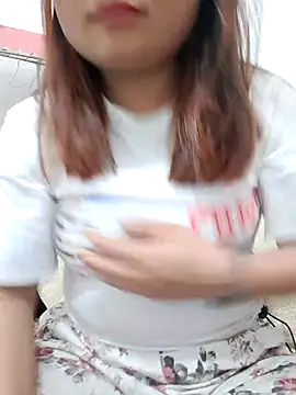 mai-mai-97 online show from February 15, 2026, 9:41 am