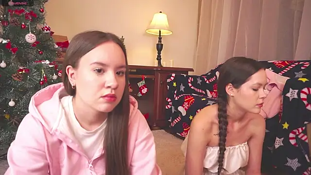 VirginiaRowe online show from December 17, 2025, 2:45 pm