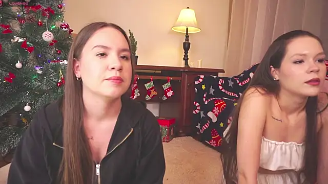 VirginiaRowe online show from December 19, 2025, 2:24 pm