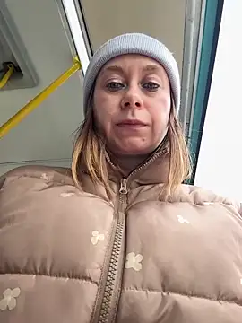 Brooke lover online show from April 5, 2026, 6:54 am