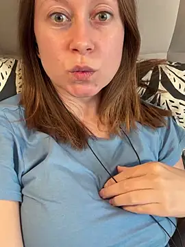 Snapshot of Brooke_lover chatting on June 1, 2026, 9:11 am Brooke lover online show from June 1, 2026, 9:11 am