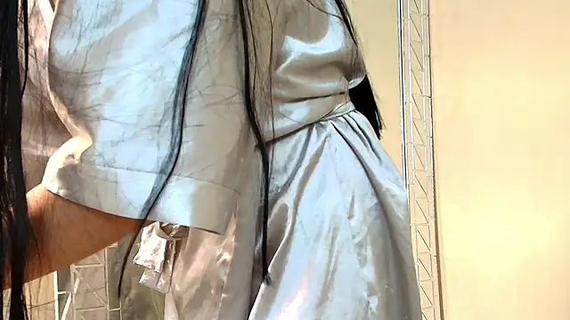 HallieStone online show from April 19, 2026, 12:15 pm