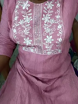 vedhasree online show from April 27, 2026, 2:04 pm