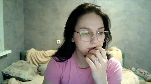 GlibRasher online show from December 3, 2025, 8:07 pm