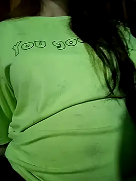 NariShow online show from December 22, 2025, 7:55 pm