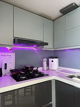 SaraAndrade  online show from March 25, 2026, 6:03 pm