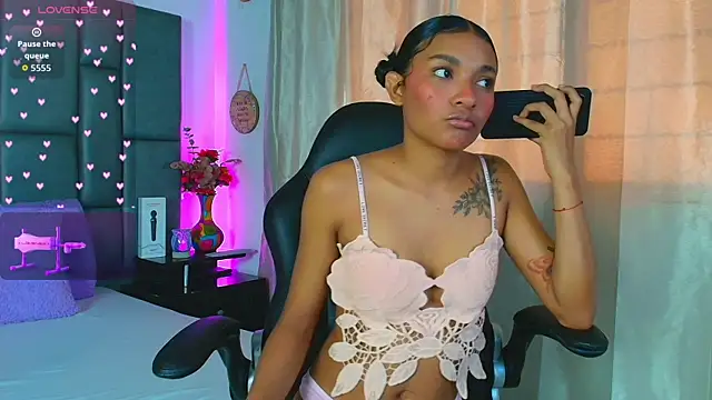 TashaNaughty4u online show from May 28, 2026, 7:55 pm