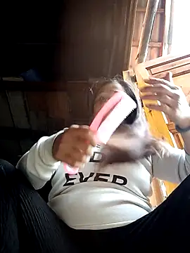 Snapshot of hey-bana chatting on December 1, 2025, 8:30 am hey-bana online show from December 1, 2025, 8:30 am