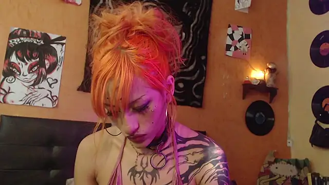Layla quinn online show from July 25, 2026, 2:03 pm
