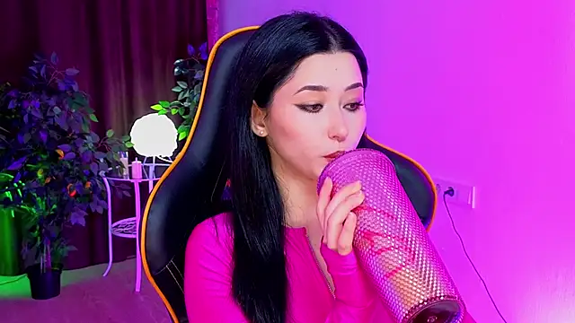 RedMidnight online show from February 19, 2026, 9:00 pm