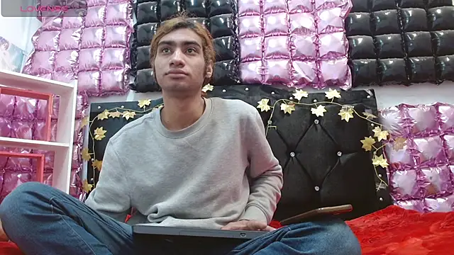 andresdark 07 online show from January 9, 2026, 6:53 pm