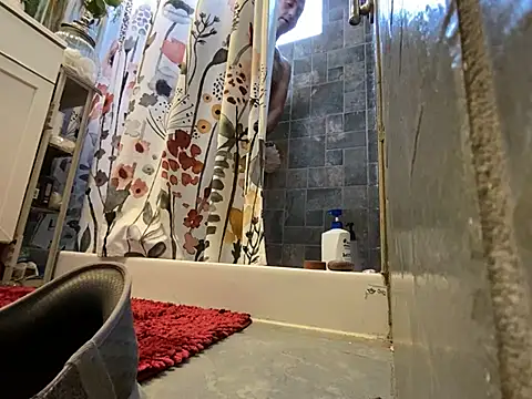 xxxenzo1 online show from December 28, 2024, 6:18 pm