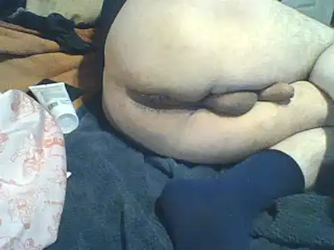 xxxenzo1 online show from December 30, 2024, 11:49 pm