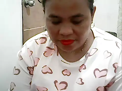 cutechubby online show from March 1, 2026, 10:45 pm