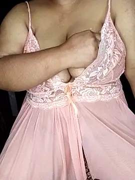 Curvy Pooja online show from March 9, 2026, 8:02 pm