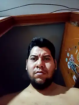 Snapshot of Alphacashmaster777 chatting on March 1, 2026, 11:18 pm Alphacashmaster777 online show from March 1, 2026, 11:18 pm