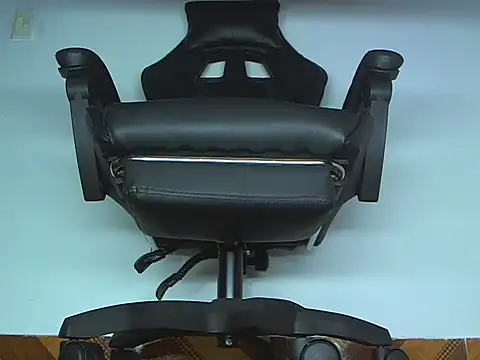 Alphacashmaster777 online show from April 15, 2026, 2:46 pm