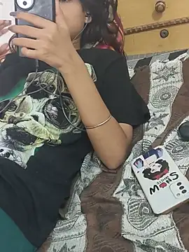 Snapshot of anjli_22 chatting on July 8, 2026, 9:47 am anjli 22 online show from July 8, 2026, 9:47 am