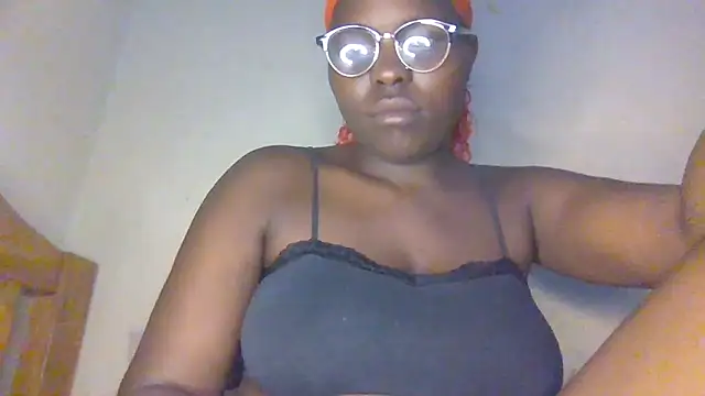 Snapshot of TittyByte chatting on November 30, 2025, 1:31 am TittyByte online show from November 30, 2025, 1:31 am