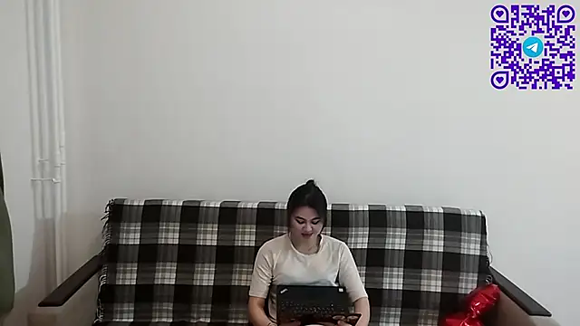 ArianeRandy online show from February 21, 2026, 3:02 pm